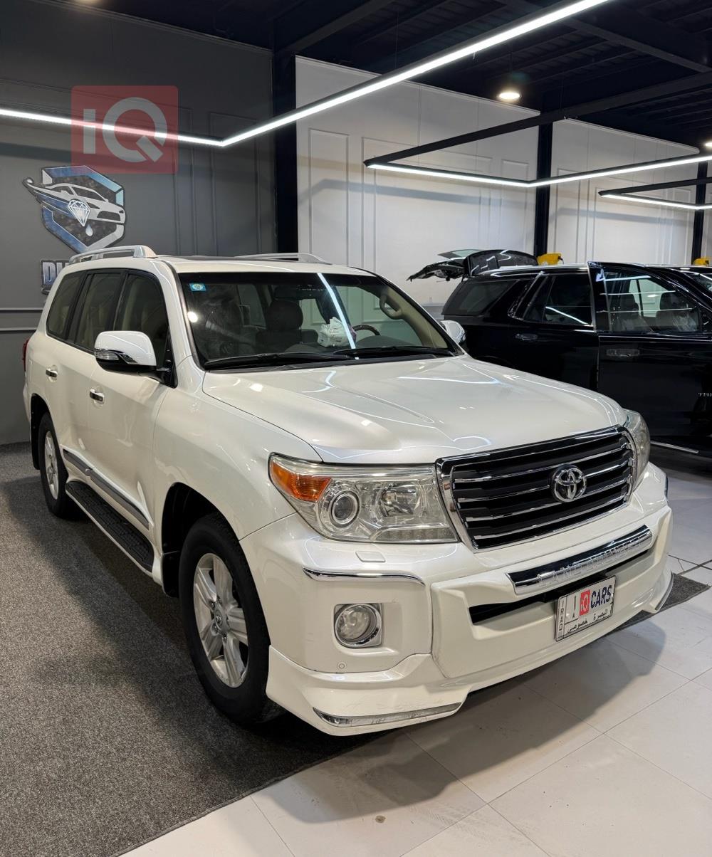 تويوتا لاندكروزر